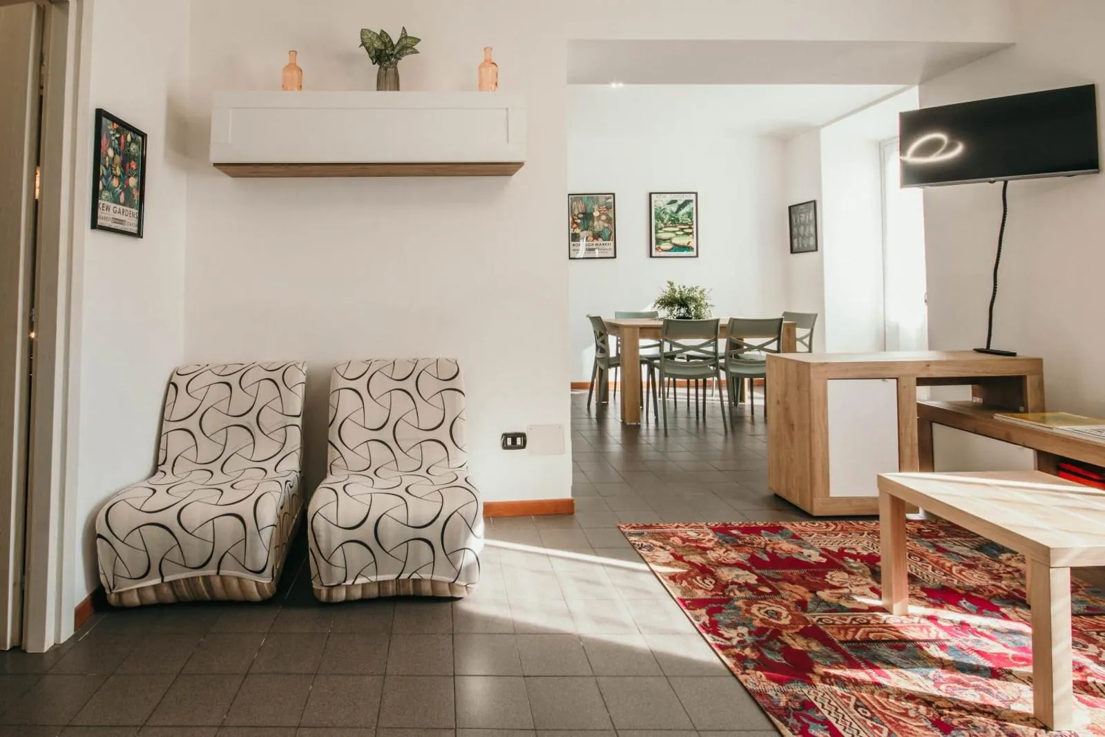Bigattera Apartments — 9 appartamenti con cucina a Varese, 