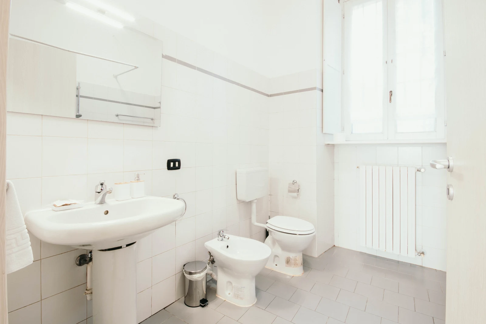 FAGGIO &middot; Appartamento con 2 Camere da Letto — Bigattera Apartments, Varese