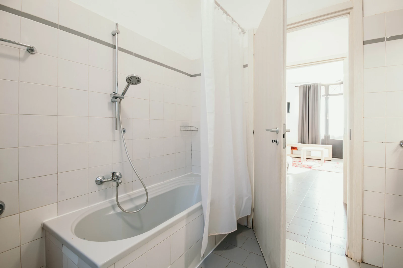 FAGGIO &middot; Appartamento con 2 Camere da Letto — Bigattera Apartments, Varese