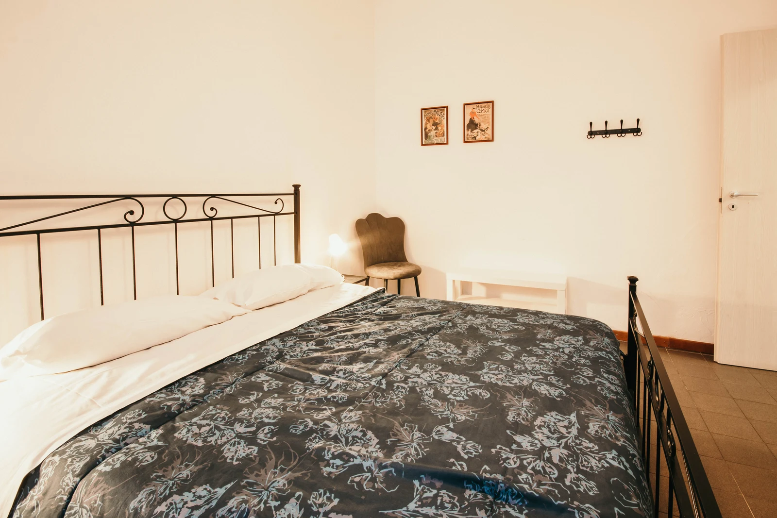 FAGGIO &middot; Appartamento con 2 Camere da Letto — Bigattera Apartments, Varese