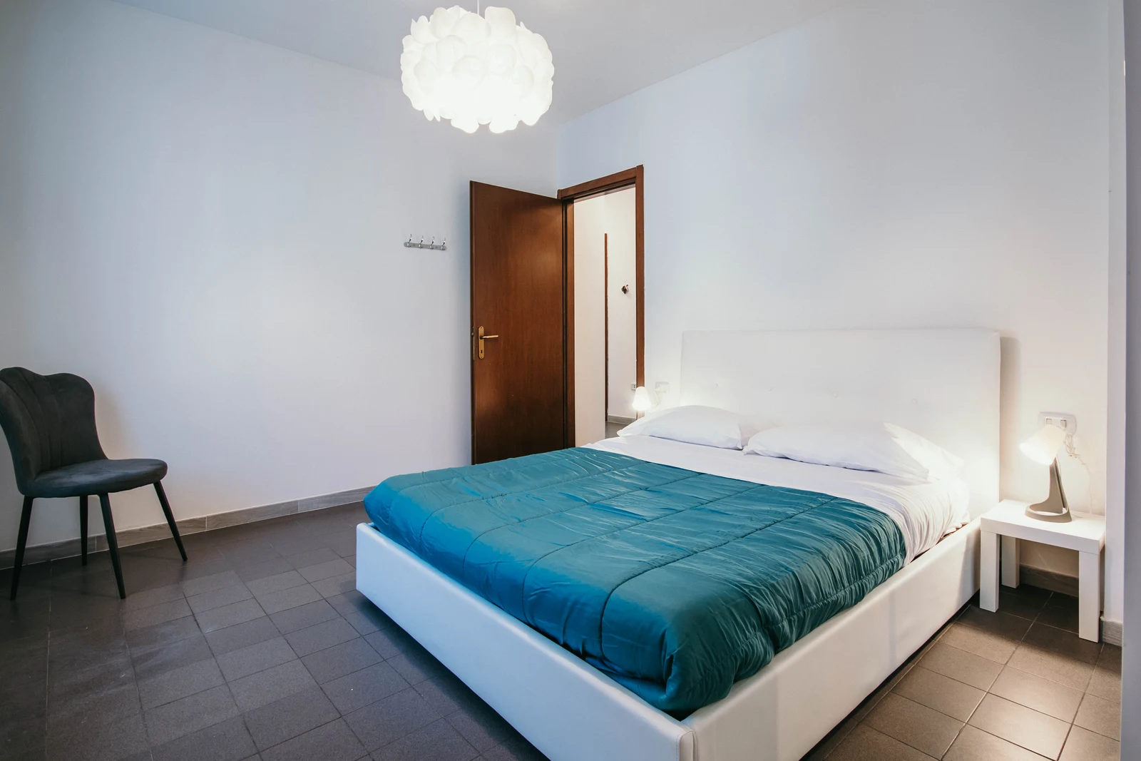 Bigattera Apartments — 9 appartamenti con cucina a Varese, 
