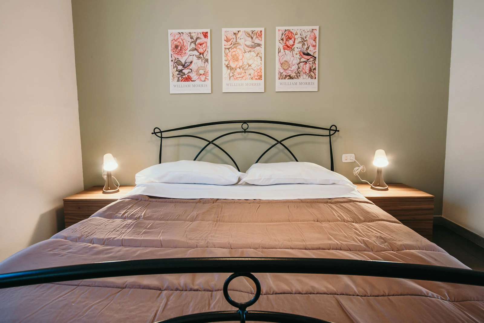 SEQUOIA &middot; Appartamento Deluxe con 2 Camere da Letto — Bigattera Apartments, Varese