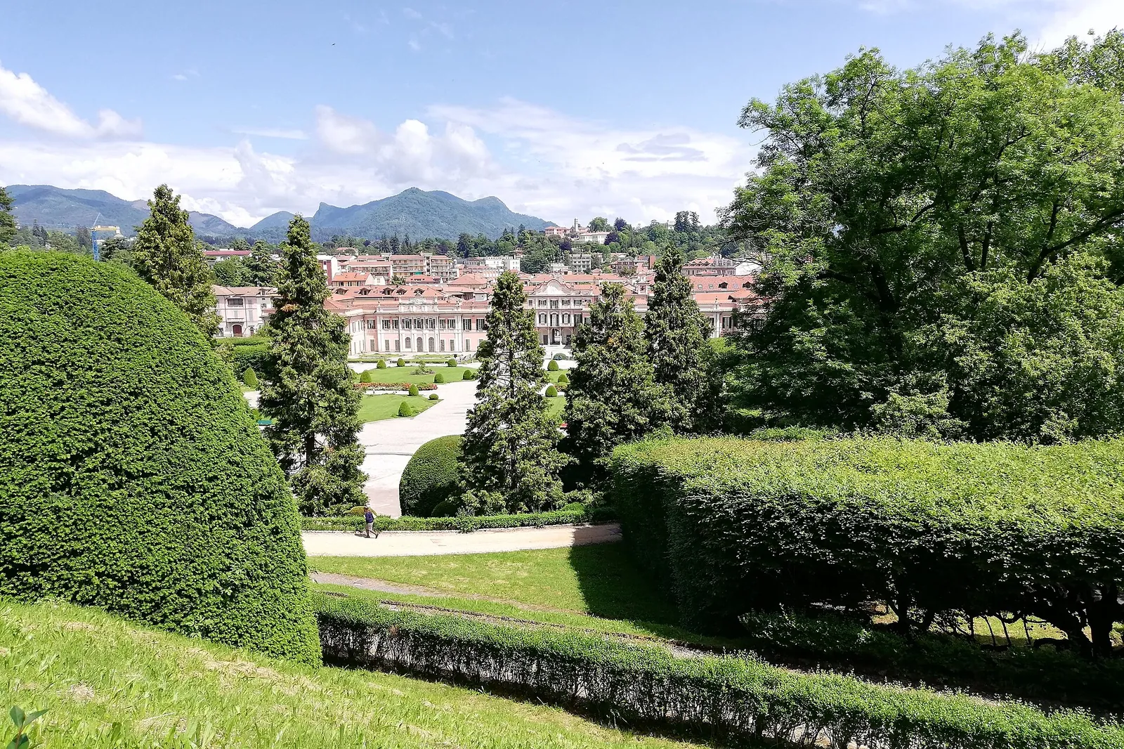 Giardini Estensi, Varese