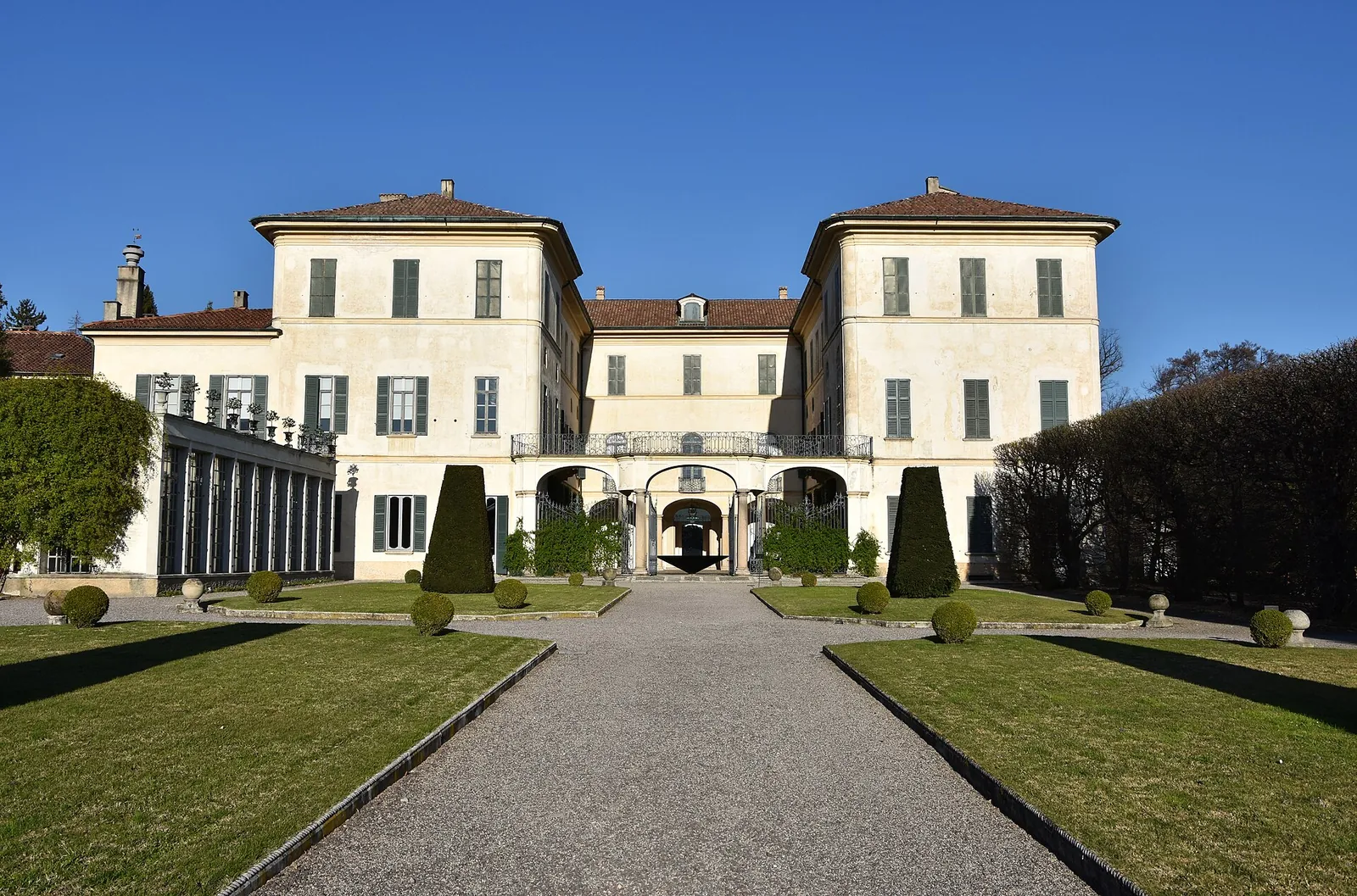 Bigattera Apartments — 9 appartamenti con cucina a Varese, 